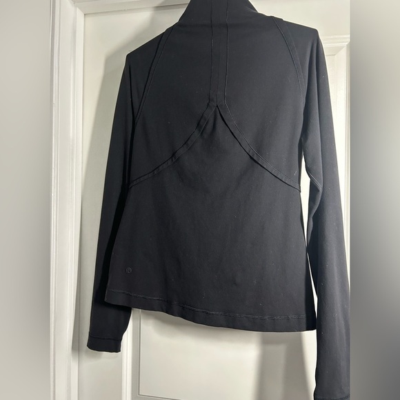 Lululemon-Women's Black Jacket-Size 10-GUC - Picture 2 of 3